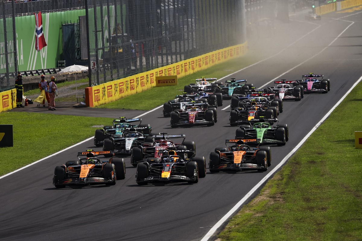 F1.com erősorrend: maximális Max, remeklő újonc és hármas holtverseny